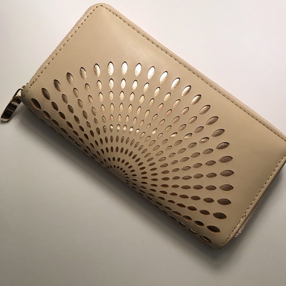 Wallet - Picture 2 of 3